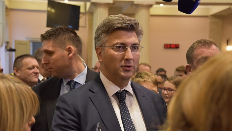 Plenković: Otklanjam tezu o nacionalizaciji Agrokora, naš zakon omogućava izvanrednu upravu u ograničenom razdoblju